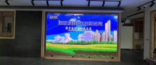 觸控延遲0.01秒 vs 0.1秒：差10倍的價(jià)格背后，會(huì)議平板觸控技術(shù)的水有多深？”